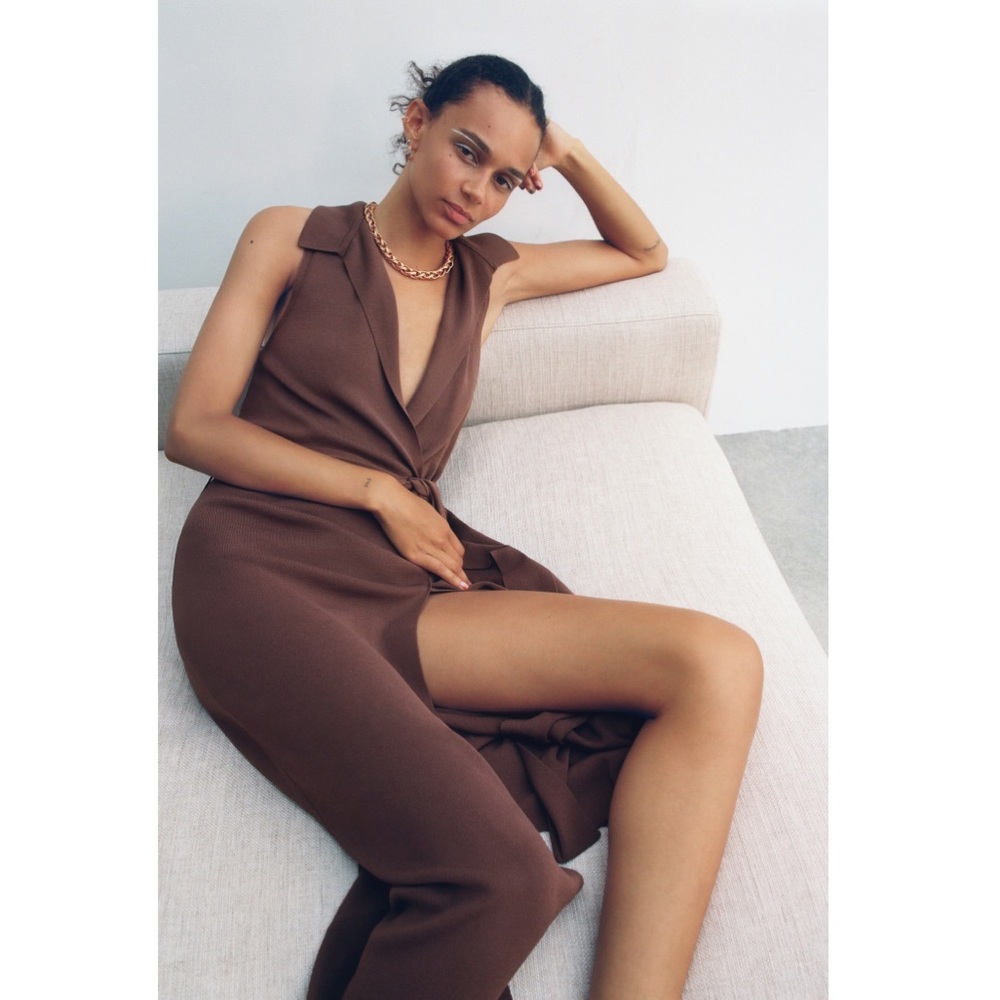 Brown wrap sleeveless cardigan